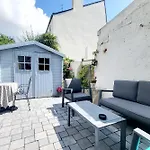 Maison Calme Et Elegante Terrasse Jardin Au Centre
